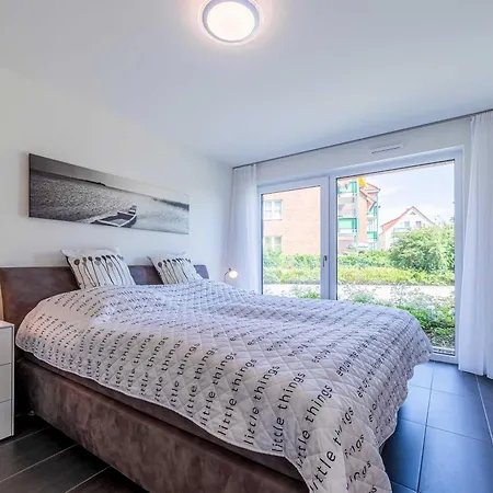 Mueritztraum - In Der Hafenresidenz Mit Terrasse & Wellness דירה
